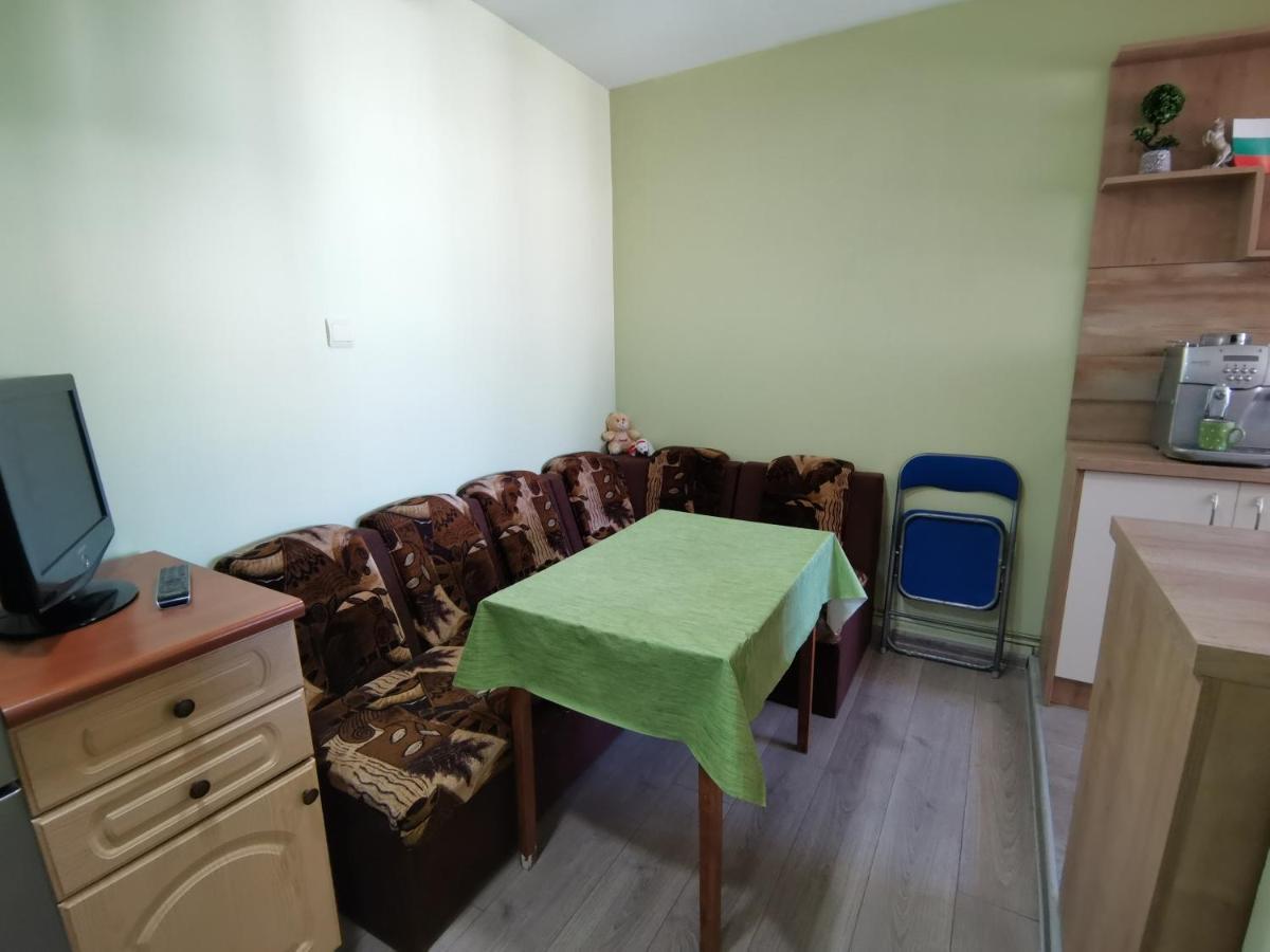Central Apartment Targovishte *